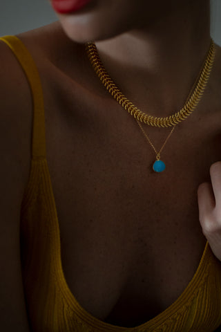 TURQUOISE HOWLITE NECKLACE